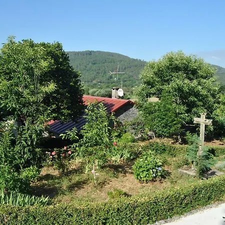 Casa Da Cruz بيت للعطل *